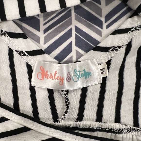 Tunic - Picture 3 of 3